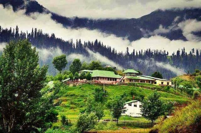 Best Places to Visit in Pakistan for Your First Trip Best Places to Visit in Pakistan for Your First Trip