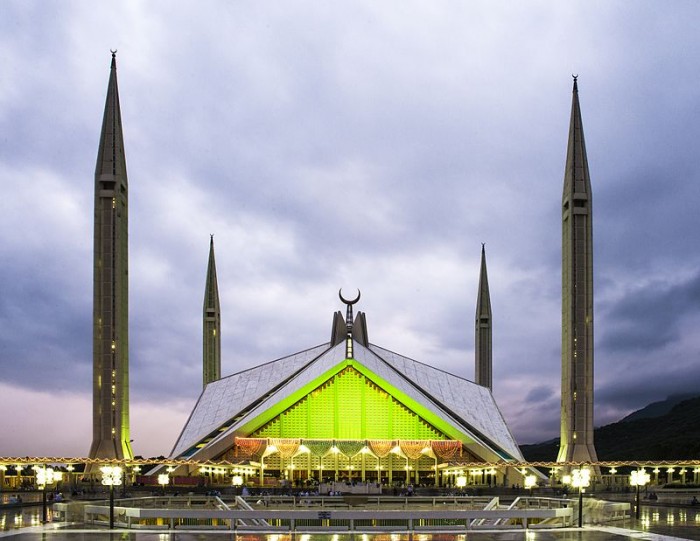 Best Places to Visit in Pakistan for Your First Trip Best Places to Visit in Pakistan for Your First Trip