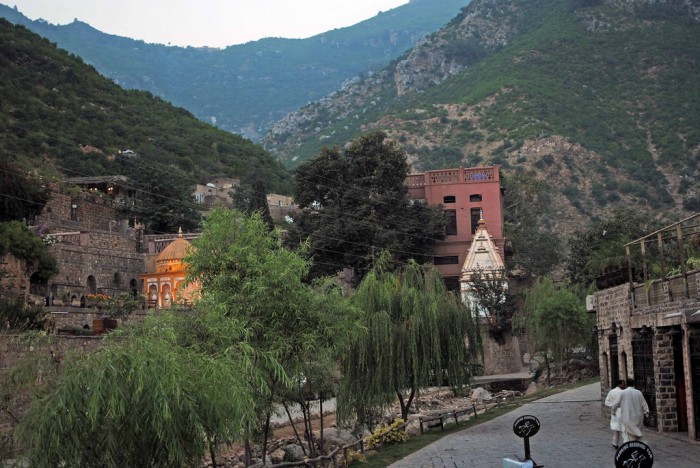 Best Places to Visit in Pakistan for Your First Trip Best Places to Visit in Pakistan for Your First Trip