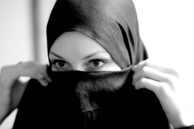 10 Advantages of Wearing Hijaab