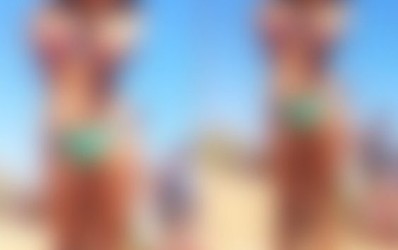 Suhana’s viral beach pictures