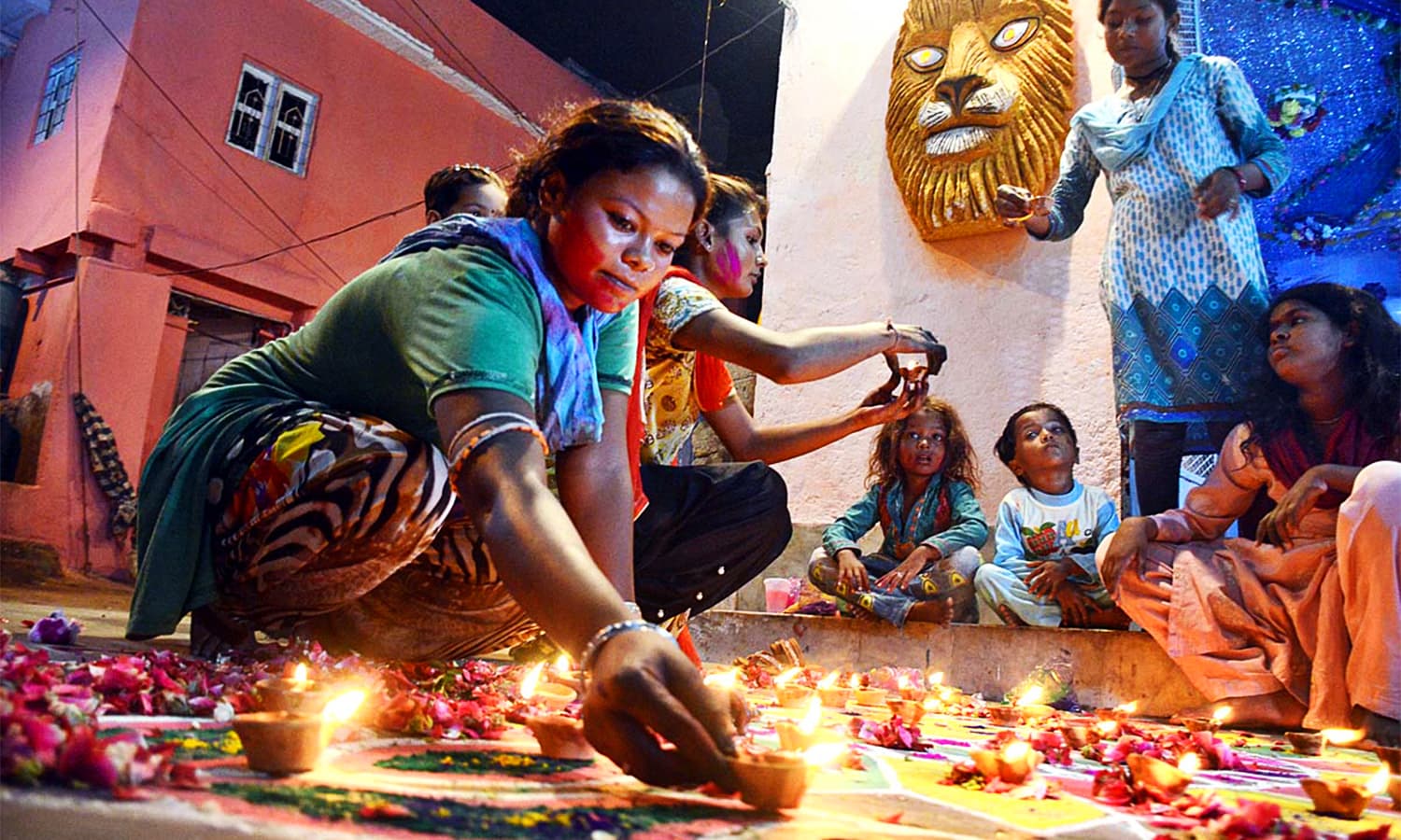 Pakistan's Hindu community celebrates Diwali, the festival of lights